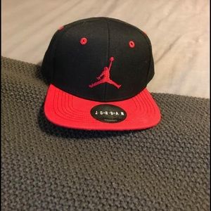 Toddlers Black & Red Jordan baseball hat